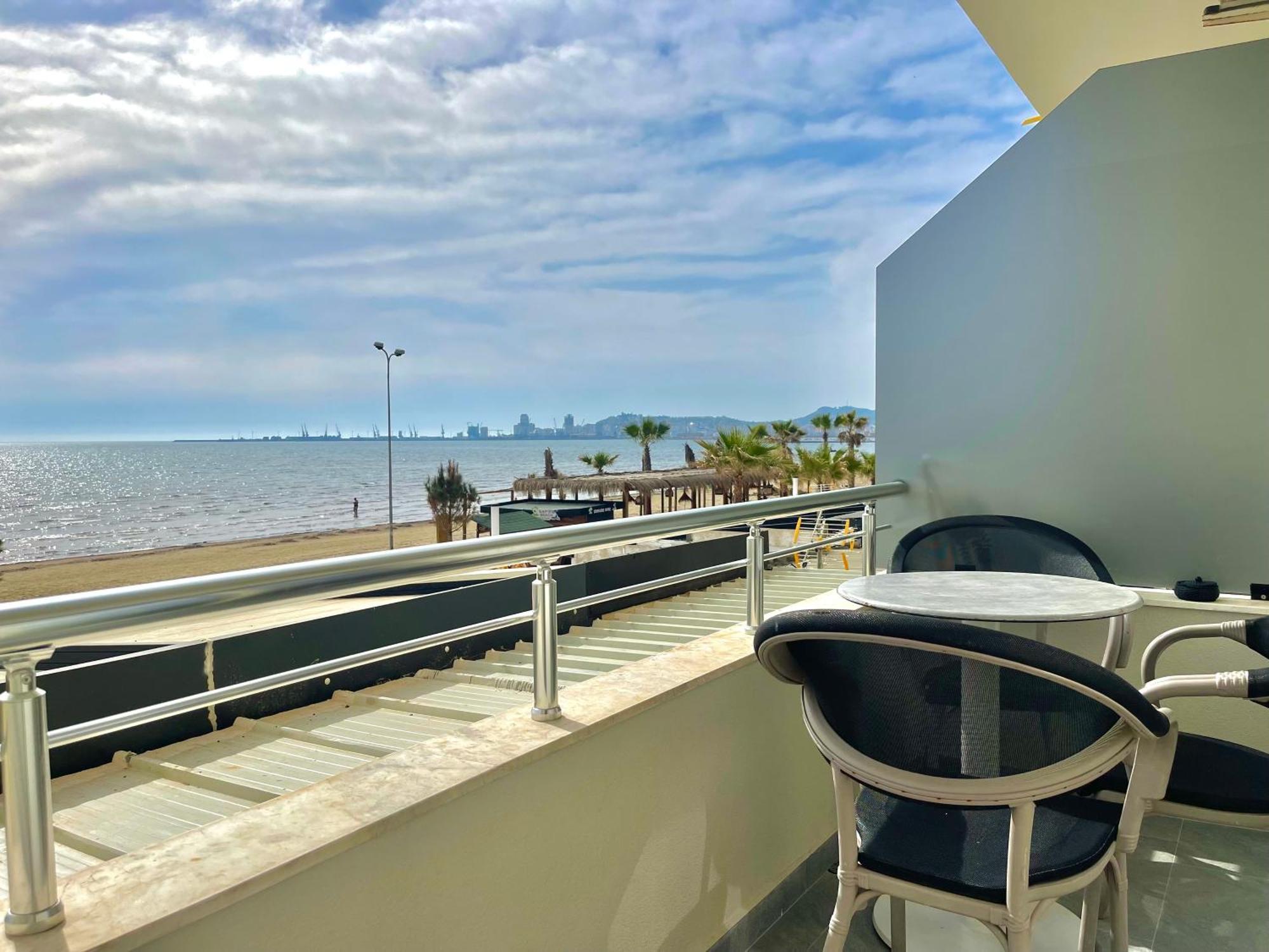 Luxurious Dreamy Seaview Apartment Durres Exterior photo